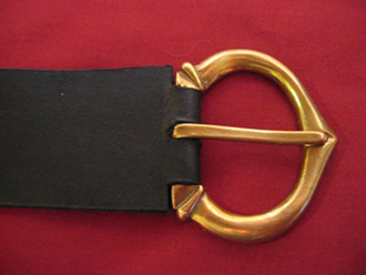 One and a Half Inch Pointed D Buckle